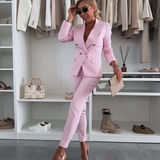 Completo da donna – Blazer doppiopetto aderente – Pantaloni eleganti slim a vita alta