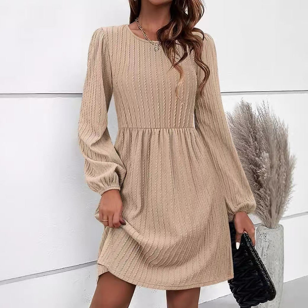 Abito in maglia da donna – Taglio svasato – Maniche lunghe a sbuffo – Scollo rotondo jacquard