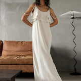 Abito lungo in lino color cachi con scollo rotondo e volant