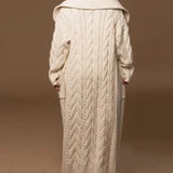 Soprabito in lana con doppio taschino e risvolto bianco lavorato a maglia