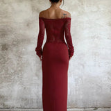 Abito lungo aderente elegante in pizzo con spalle scoperte