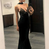 Abito midi da sera femminile con scollo a V profondo e rete in pizzo, invitante e pronto per la discoteca