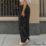 Pantaloni cargo larghi da jogging, outfit streetwear