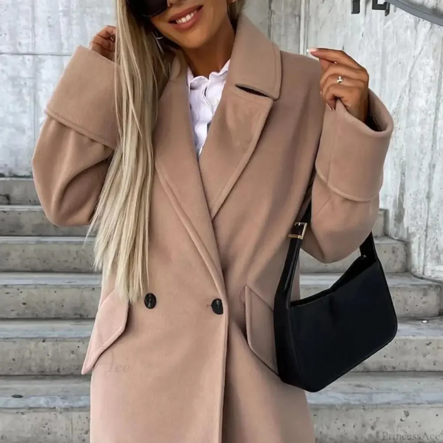 Cappotto doppiopetto antivento ampio