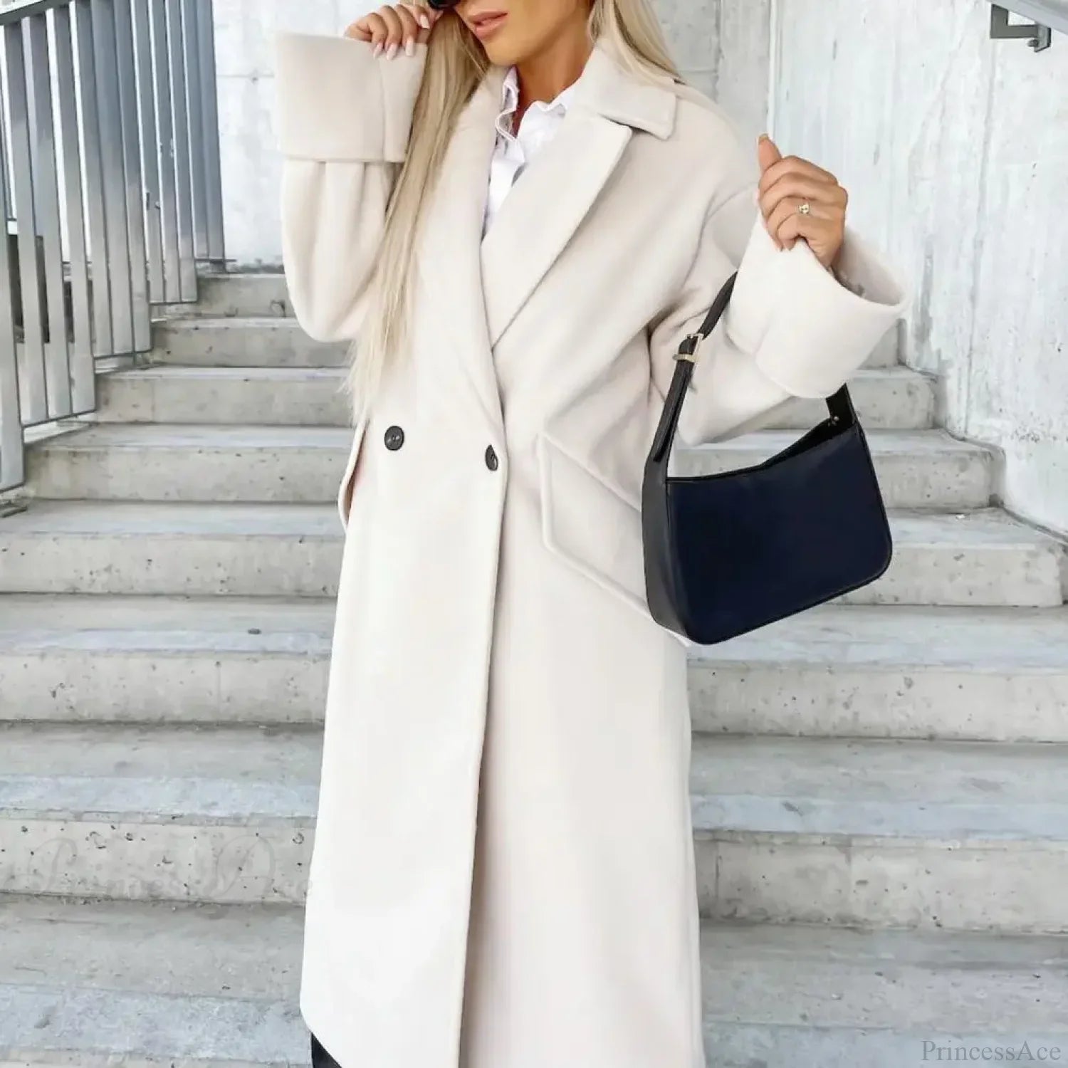 Cappotto doppiopetto antivento ampio