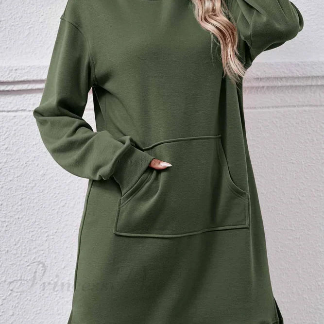 Abito midi con cappuccio e spacco sulla tasca