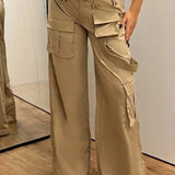 Pantaloni cargo multitasche a vita media e gamba dritta