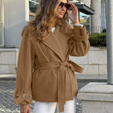 Cappotto in stile fienile con colletto a dentelli e cintura in misto lana