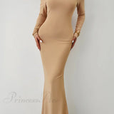 Abito a sirena con spalle scoperte