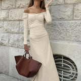 Abito lungo sexy con schiena scoperta, maniche lunghe e arricciate e spalle scoperte