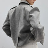 Cappotto largo in lana stile blazer con revers a lancia