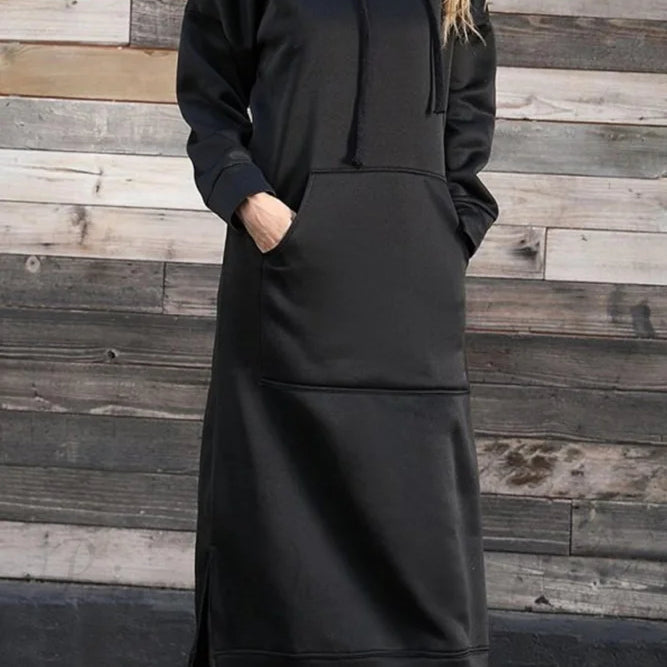 Abito con cappuccio e spacchi sull'orlo con tasche