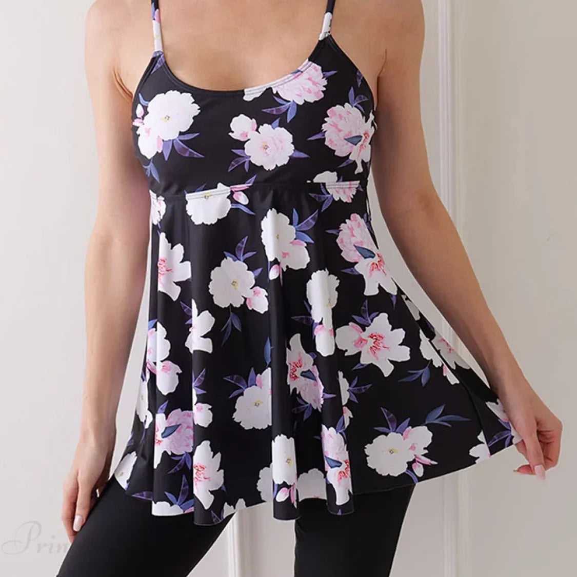 Completo due pezzi tankini con pantaloncini al ginocchio stampati