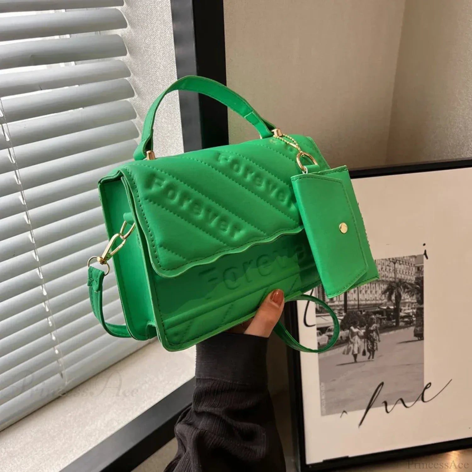 Borsa a tracolla piccola in pelle PU trapuntata