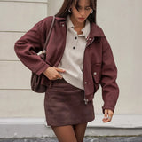 Cappotto retrò oversize con colletto in pelle scamosciata marrone rossiccio