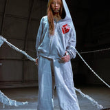 Felpa con cappuccio con stampa 3D ricamata a forma di cuore e catena, vestibilità rilassata