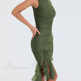 Abito midi sensuale irregolare senza maniche, arricciato e scollato, perfetto per l'estate