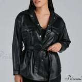 Giacca-camicia con cintura in similpelle di Sleek Trends