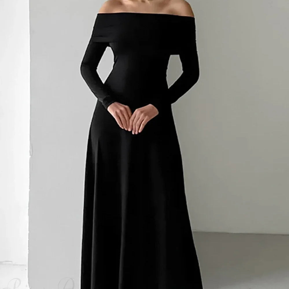 Abito lungo formale minimale con spalle scoperte e aderente