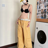 Pantaloni cargo in denim larghi e dritti