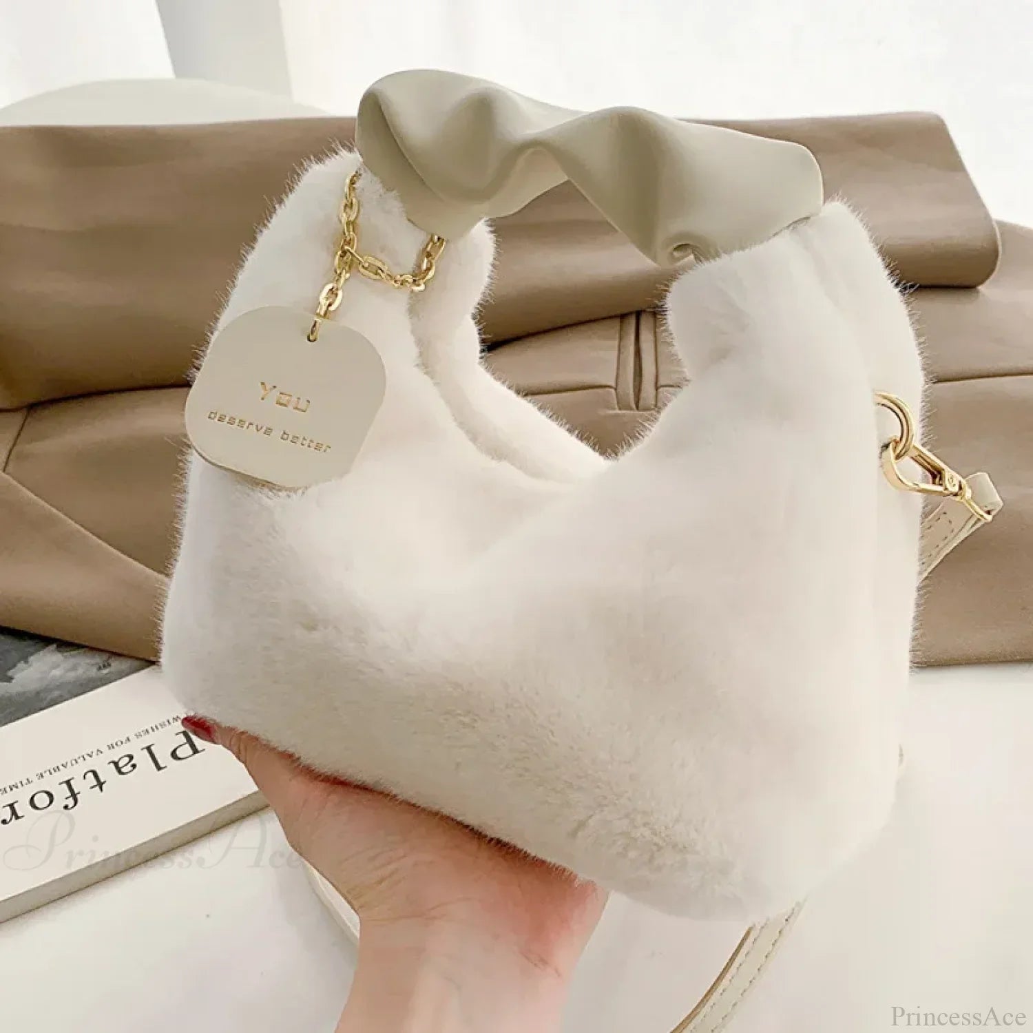 Borsa a tracolla semplice e morbida in peluche da donna