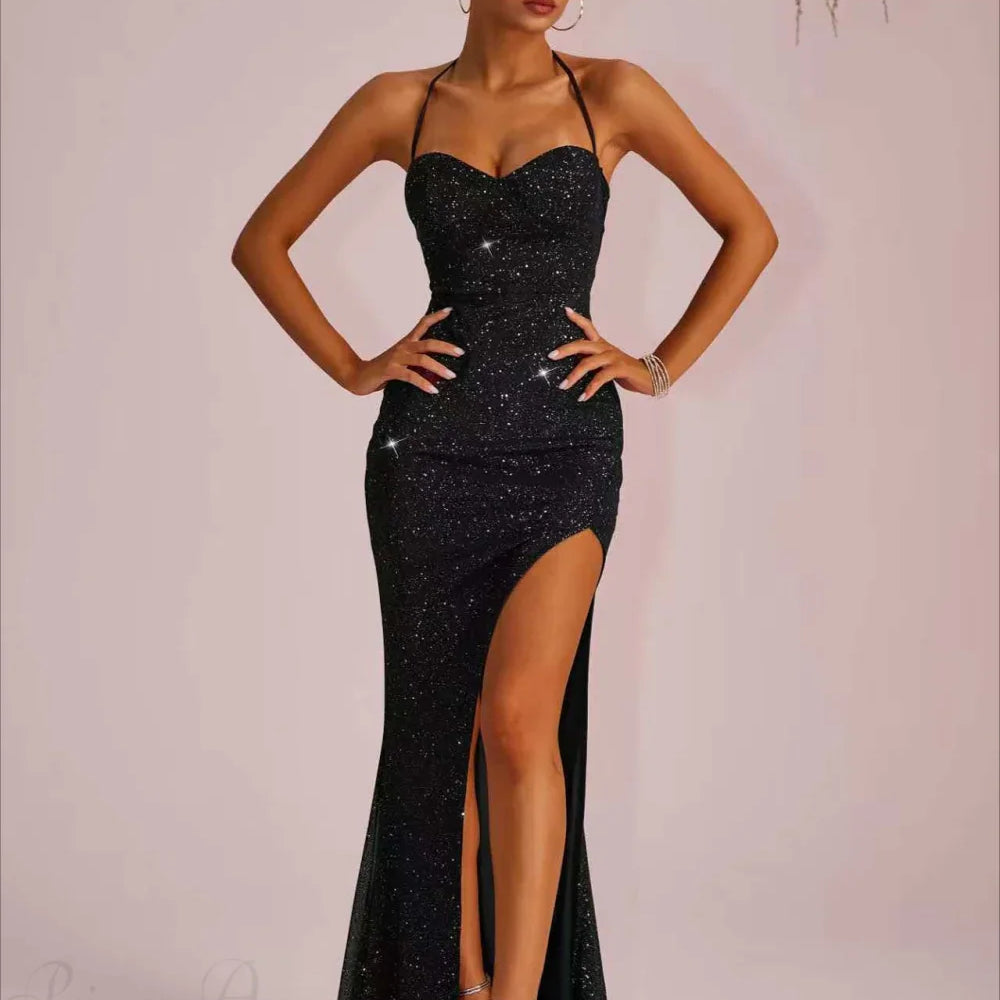 Abito lungo da festa aderente con scollatura profonda e spacco sulla schiena