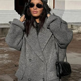 Cappotto ampio con colletto rovesciato