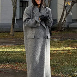 Cappotto ampio con colletto rovesciato