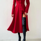 Abito lungo elegante con blazer solido e spalle strutturate