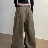 Pantaloni cargo strutturati su misura a gamba larga