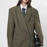 Blazer strutturato con spalle larghe