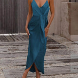 Abiti midi alla francese eleganti, unici e affascinanti con spalline