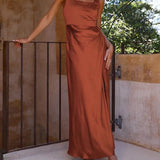 Abiti da damigella d'onore midi in raso con scollo all'americana estivi