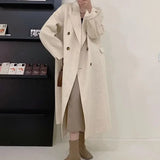 Cappotto in lana e cashmere con collo rovesciato