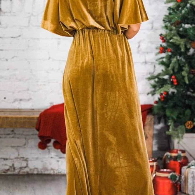 Abito midi in velluto con scollo rotondo e spacco alto