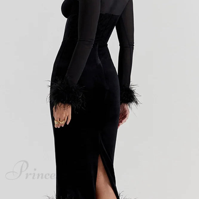 Abito con spacco e orlo sfocato in patchwork di velluto