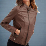 Giacca chic, comoda ed elegante con tasche con cerniera per donna