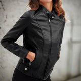 Giacca chic, comoda ed elegante con tasche con cerniera per donna