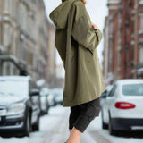 Giacca antipioggia leggera, comoda e protettiva per donna