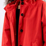 Giacca antipioggia leggera, comoda e protettiva per donna