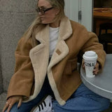 Cappotto caldo e largo in sherpa vintage