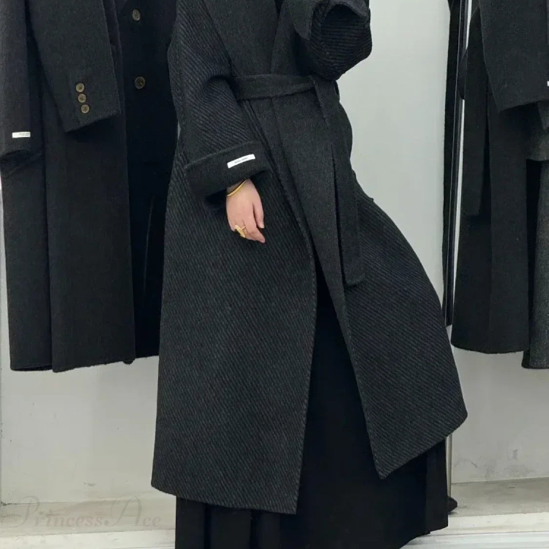 Cappotto in cashmere con cappuccio in lana da donna d'ufficio