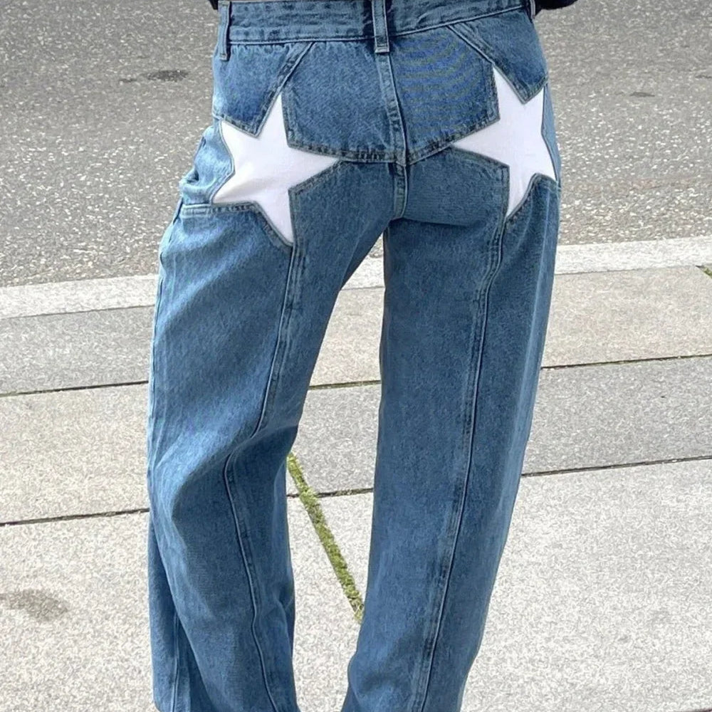 Jeans patchwork color-block con stelle Y2K